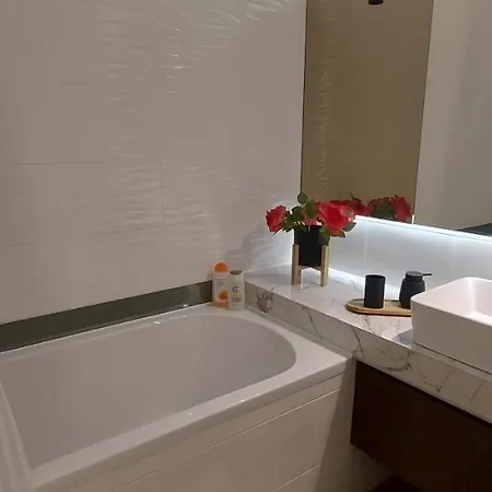 Apartment Lau Qualis Zona Coresi Mall Brasov